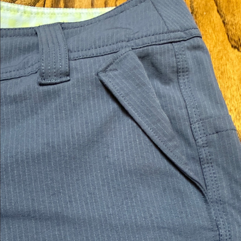 Lululemon sz 12 Longer Shorts Hiking Golfing Bermuda Walking purple and mint - Picture 5 of 12